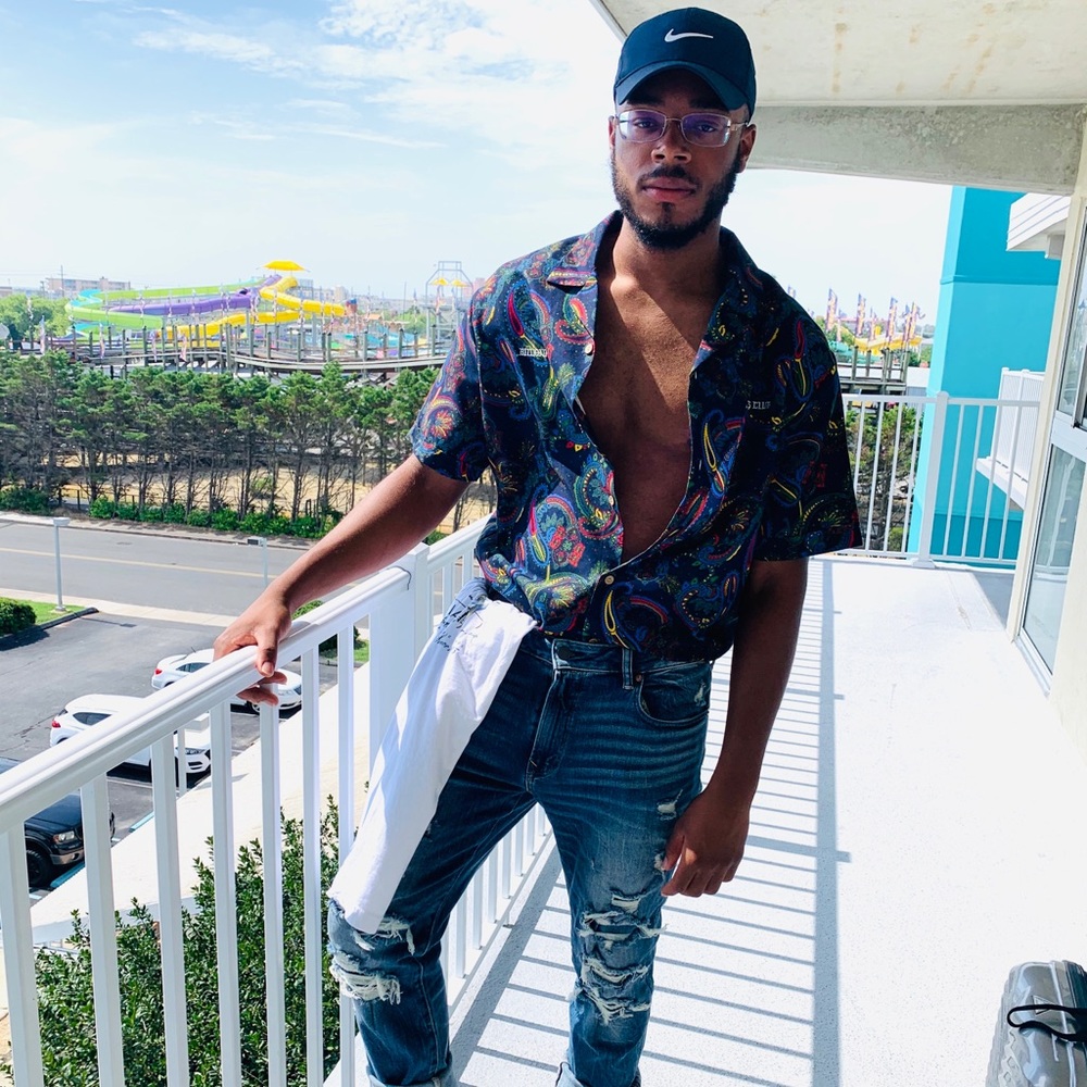 Meet your Posher, Elijah